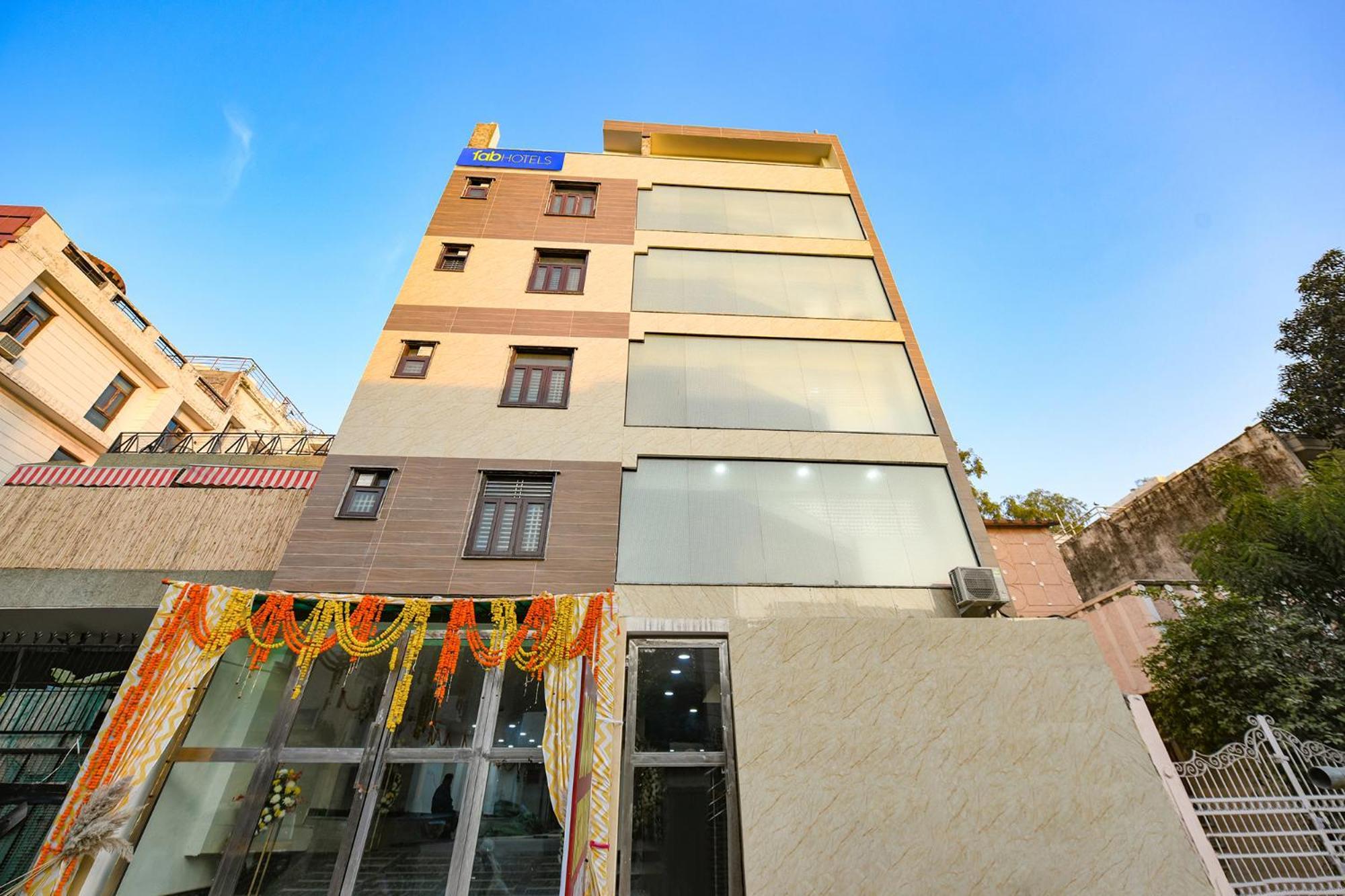 Fabhotel Mona International Ню Делхи Екстериор снимка