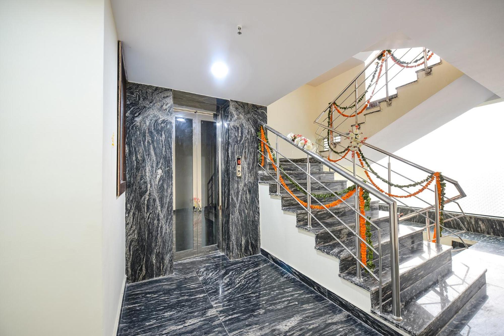 Fabhotel Mona International Ню Делхи Екстериор снимка